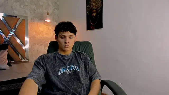 Snapshot of kraven_lust chatting on November 2025 03:06:01 AM kraven lust online show from November 2025 03:06:01 AM