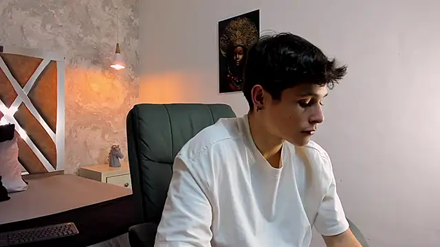 Snapshot of kraven_lust chatting on November 2025 03:10:02 AM kraven lust online show from November 2025 03:10:02 AM