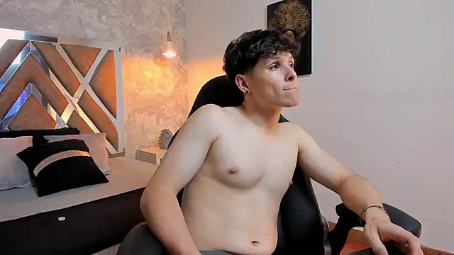 Snapshot of kraven_lust chatting on February 2026 07:51:01 AM kraven lust online show from February 2026 07:51:01 AM