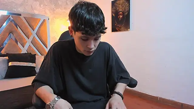 Snapshot of kraven_lust chatting on March 2026 03:01:02 AM kraven lust online show from March 2026 03:01:02 AM