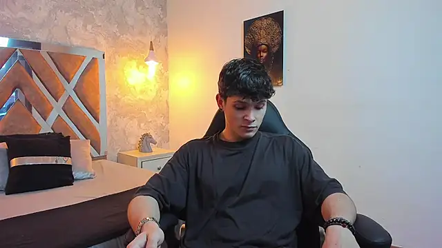 Snapshot of kraven_lust chatting on March 2026 03:03:02 AM kraven lust online show from March 2026 03:03:02 AM