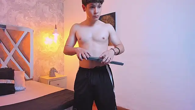 Snapshot of kraven_lust chatting on March 2026 03:01:01 AM kraven lust online show from March 2026 03:01:01 AM