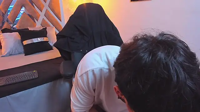 Snapshot of kraven_lust chatting on March 2026 03:23:01 AM kraven lust online show from March 2026 03:23:01 AM