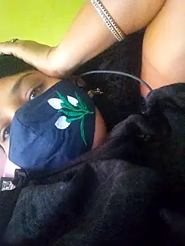 TAMI KAYAL online show from October 2025 07:42:01 AM