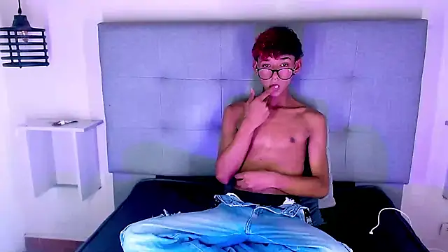 Billie Turner  online show from September 2025 09:37:02 PM