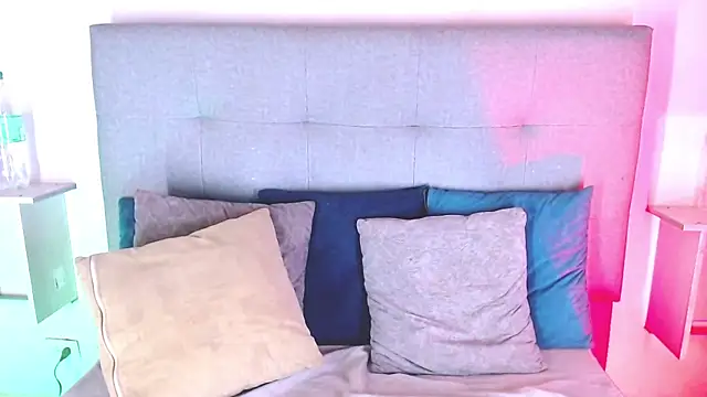 Billie Turner  online show from October 2025 04:22:01 AM