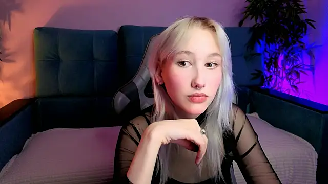 evlica online show from May 2026 02:12:02 PM