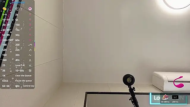 Snapshot of janequeen chatting on November 2025 06:57:01 AM janequeen online show from November 2025 06:57:01 AM