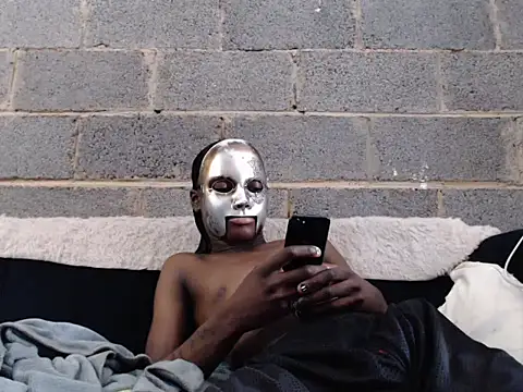 Snapshot of Romeo_Favent chatting on September 2025 10:52:02 AM Romeo Favent online show from September 2025 10:52:02 AM