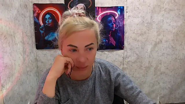 EmmaCat  online show from October 2025 03:51:01 AM