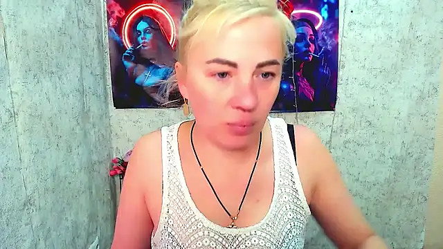 EmmaCat  online show from March 2026 05:33:01 AM