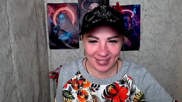 EmmaCat  online show from April 2026 04:50:02 AM