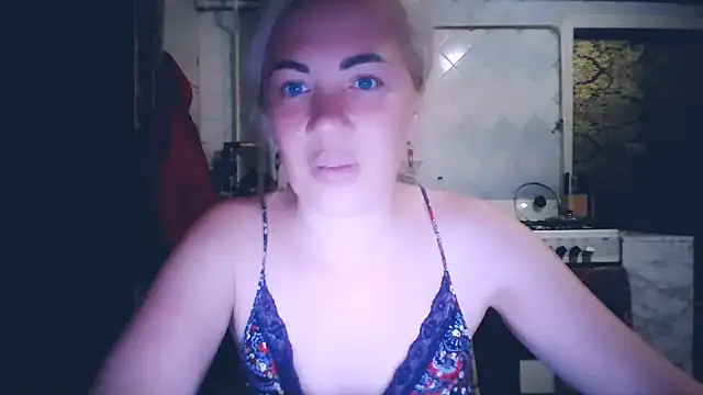 EmmaCat  online show from May 2026 06:03:01 PM