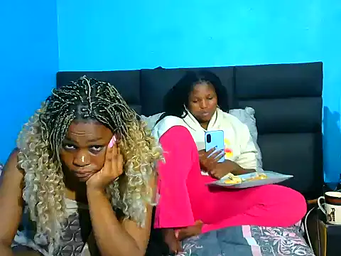 Snapshot of BlondieBitch chatting on March 2026 05:08:02 AM BlondieBitch online show from March 2026 05:08:02 AM