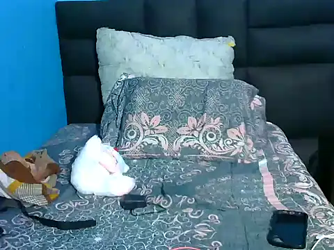 Snapshot of BlondieBitch chatting on March 2026 05:20:01 PM BlondieBitch online show from March 2026 05:20:01 PM