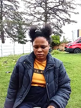 Snapshot of BlondieBitch chatting on March 2026 08:29:02 AM BlondieBitch online show from March 2026 08:29:02 AM