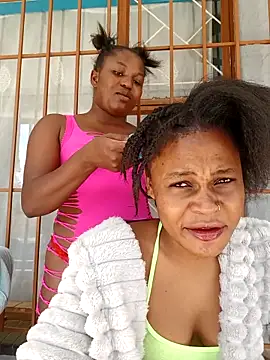 Snapshot of BlondieBitch chatting on March 2026 10:37:01 AM BlondieBitch online show from March 2026 10:37:01 AM