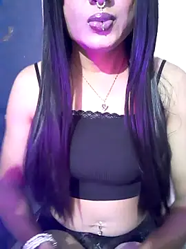 Snapshot of Cutie-Whiskey1 chatting on November 2025 07:24:02 PM Cutie-Whiskey1 online show from November 2025 07:24:02 PM