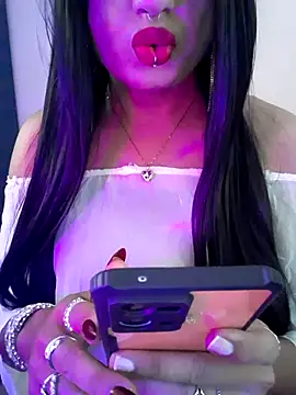 Snapshot of Cutie-Whiskey1 chatting on November 2025 09:00:02 AM Cutie-Whiskey1 online show from November 2025 09:00:02 AM