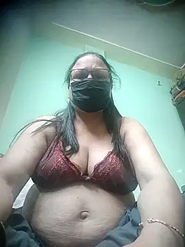 Snapshot of thehotlady chatting on September 2025 10:18:02 AM thehotlady online show from September 2025 10:18:02 AM