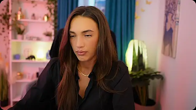 Snapshot of Alexis_Love_ chatting on October 2025 01:18:01 PM Alexis Love online show from October 2025 01:18:01 PM