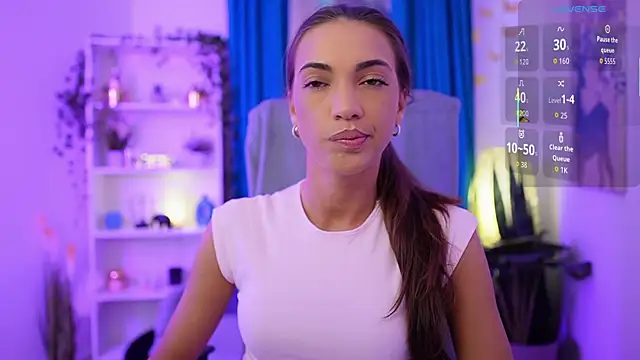 Snapshot of Alexis_Love_ chatting on November 2025 02:24:02 PM Alexis Love online show from November 2025 02:24:02 PM