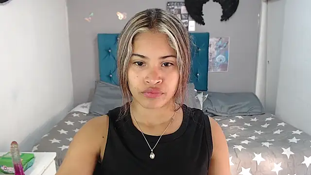 Snapshot of mia_sexgirl chatting on April 2026 12:22:01 PM mia sexgirl online show from April 2026 12:22:01 PM