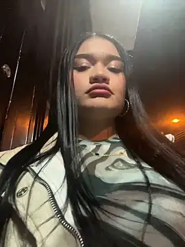 Alanasole online show from September 2025 02:22:02 AM