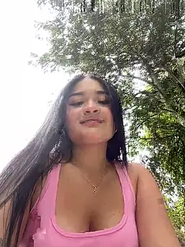 Alanasole online show from October 2025 06:52:01 PM