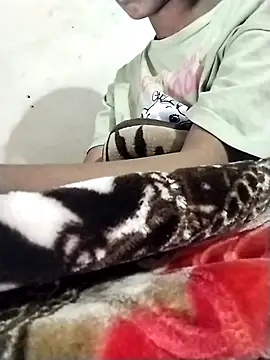 Snapshot of Rapunzal chatting on November 2025 07:07:02 PM Rapunzal online show from November 2025 07:07:02 PM