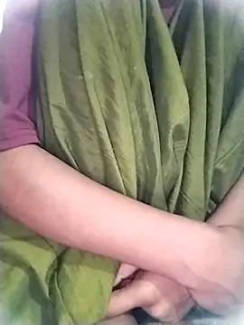 Snapshot of Rapunzal chatting on February 2026 06:22:02 PM Rapunzal online show from February 2026 06:22:02 PM