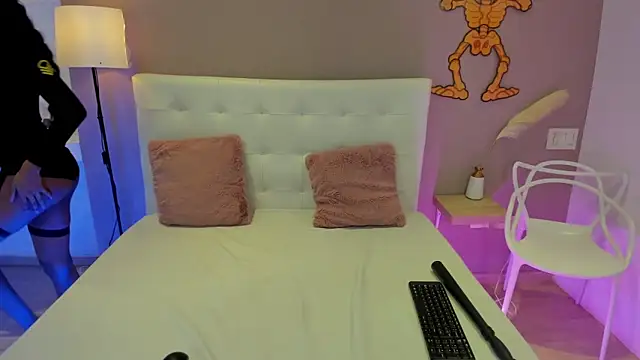 AlayshaJohnson online show from October 2025 09:16:02 PM