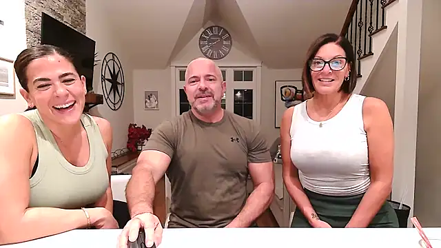 Snapshot of 3totangox chatting on January 2026 01:41:02 AM 3totangox online show from January 2026 01:41:02 AM