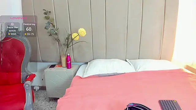 paultte online show from December 2025 02:44:02 PM