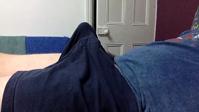 Snapshot of tdjw92 chatting on February 2026 09:00:02 PM tdjw92 online show from February 2026 09:00:02 PM
