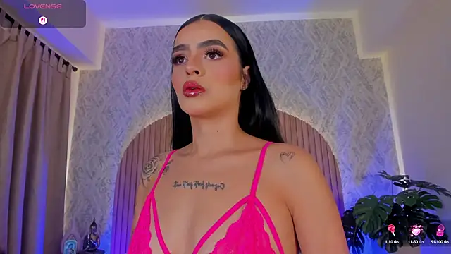 Sophiie Belle online show from October 2025 02:49:01 PM