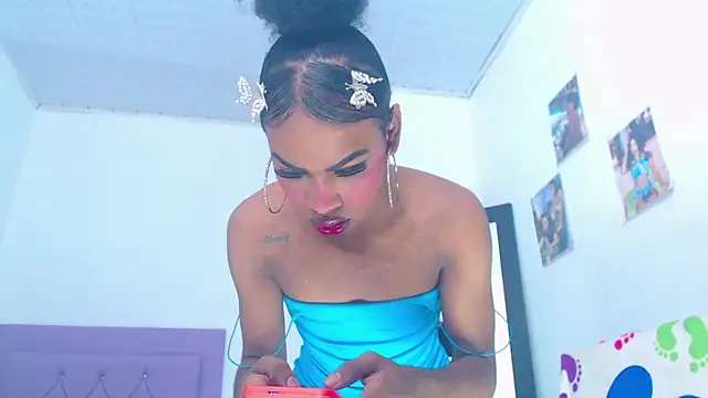 Snapshot of whitneytt chatting on October 2025 03:42:01 AM whitneytt online show from October 2025 03:42:01 AM