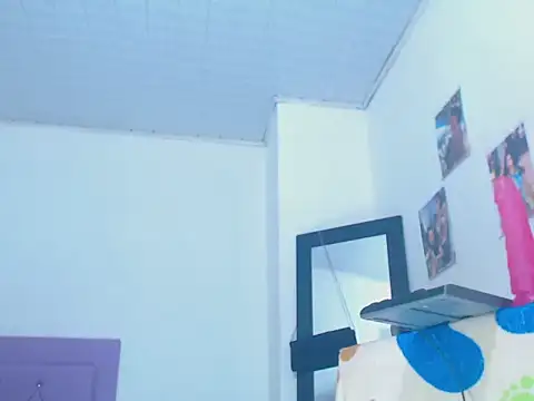 Snapshot of whitneytt chatting on October 2025 03:46:02 PM whitneytt online show from October 2025 03:46:02 PM