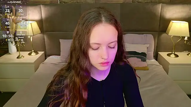 Snapshot of SallyPinkman chatting on October 2025 09:07:02 AM SallyPinkman online show from October 2025 09:07:02 AM