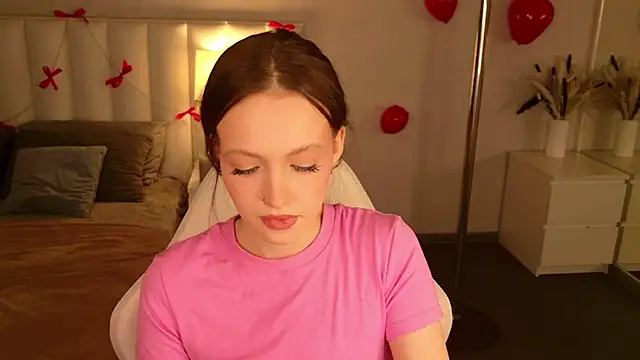 Snapshot of SallyPinkman chatting on February 2026 09:05:01 AM SallyPinkman online show from February 2026 09:05:01 AM