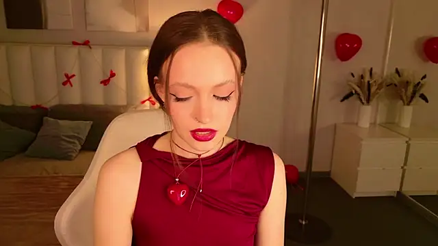 Snapshot of SallyPinkman chatting on February 2026 09:06:01 AM SallyPinkman online show from February 2026 09:06:01 AM