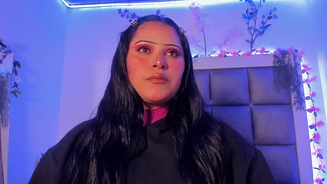 abbiecollins js online show from March 2026 04:05:01 AM