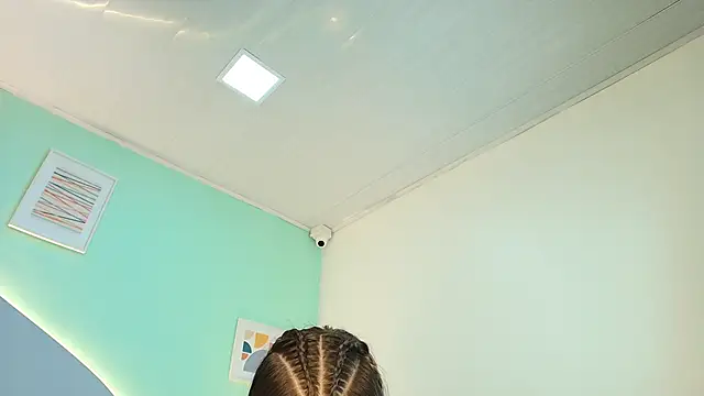 Snapshot of Alistoker chatting on December 2025 10:42:01 AM Alistoker online show from December 2025 10:42:01 AM