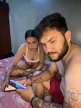 Snapshot of coupleyys chatting on October 2025 02:03:02 AM coupleyys online show from October 2025 02:03:02 AM