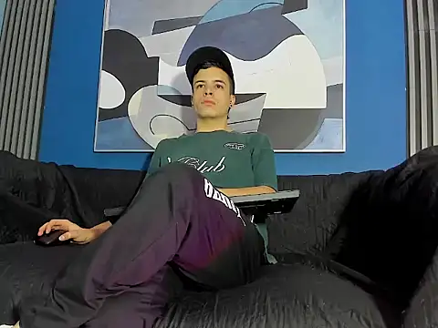 kevinn blue1 online show from October 2025 06:05:02 PM