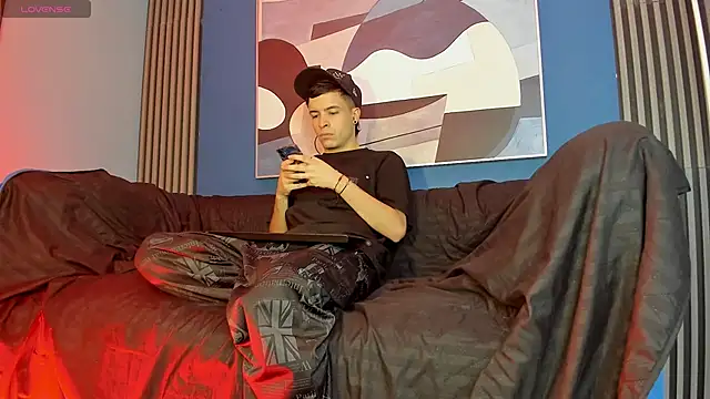 kevinn blue1 online show from October 2025 08:31:01 PM