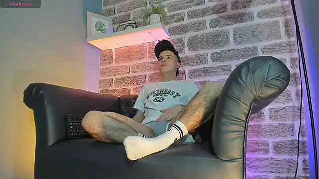 kevinn blue1 online show from October 2025 09:06:01 PM