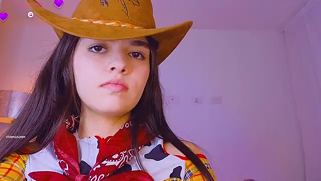 Snapshot of violetssweet chatting on October 2025 02:53:01 AM violetssweet online show from October 2025 02:53:01 AM