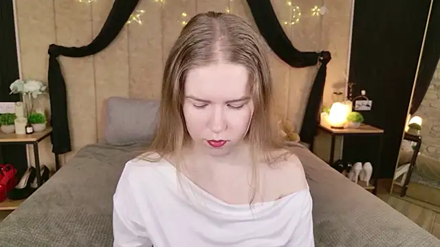 Snapshot of Alida_Brice chatting on March 2026 05:44:01 AM Alida Brice online show from March 2026 05:44:01 AM