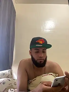 Snapshot of LeoPR00 chatting on October 2025 02:18:02 PM LeoPR00 online show from October 2025 02:18:02 PM